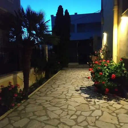 Hotel apartamentowy Solena Studios Kavos