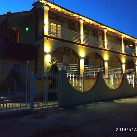 Apartahotel Nitsa Kávos